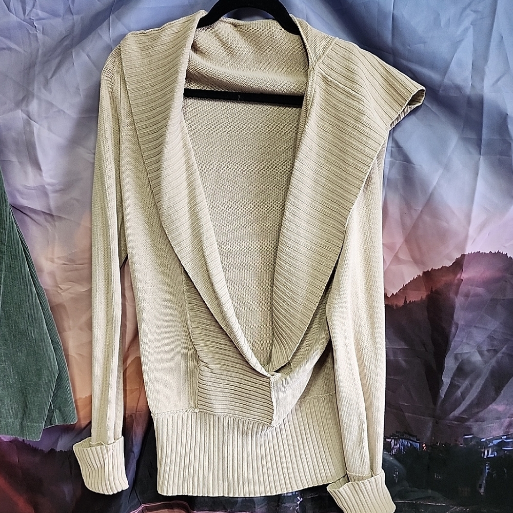 Chic Cream Women's Cardigan